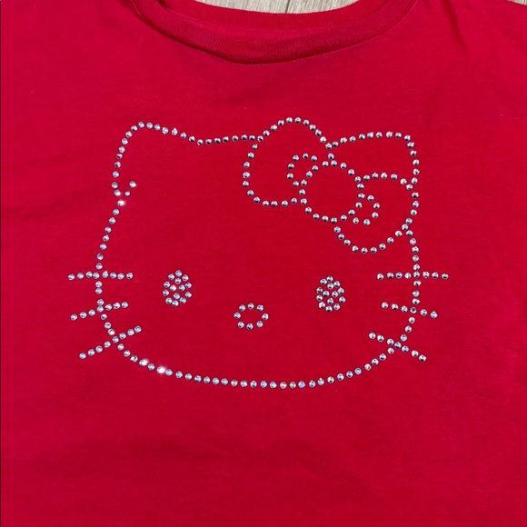 💙 Hello Kitty Red Tee 💙 - Picture 2 of 4